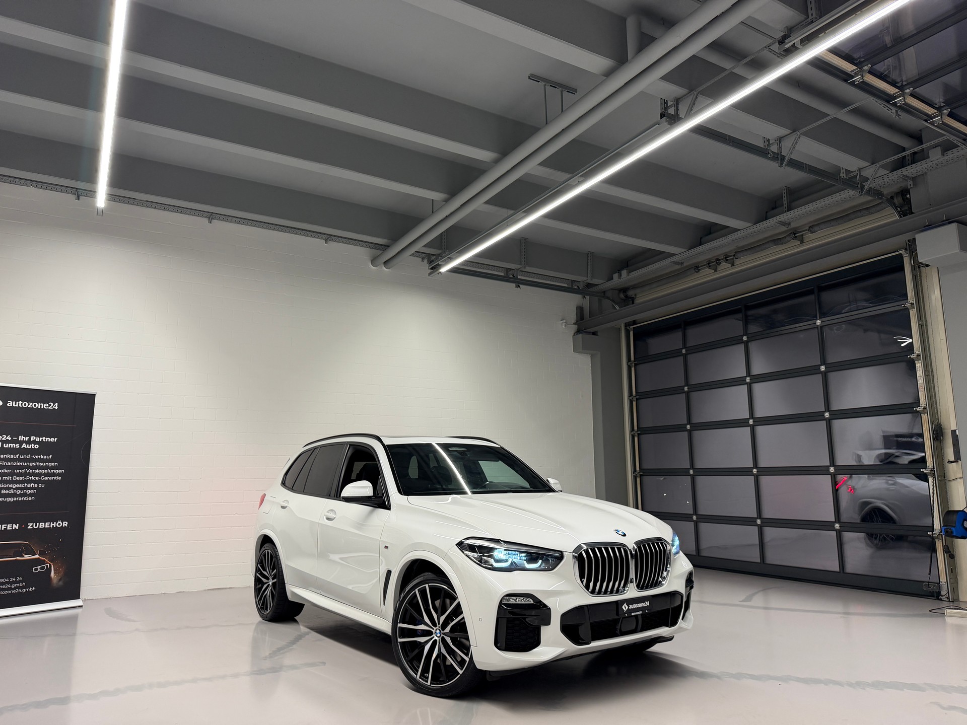 BMW X5 30d xDrive SAG *M Sport*CH-Auto*Harman/Kardon*AHK*Standheizung*Garantie-showroom-element-1