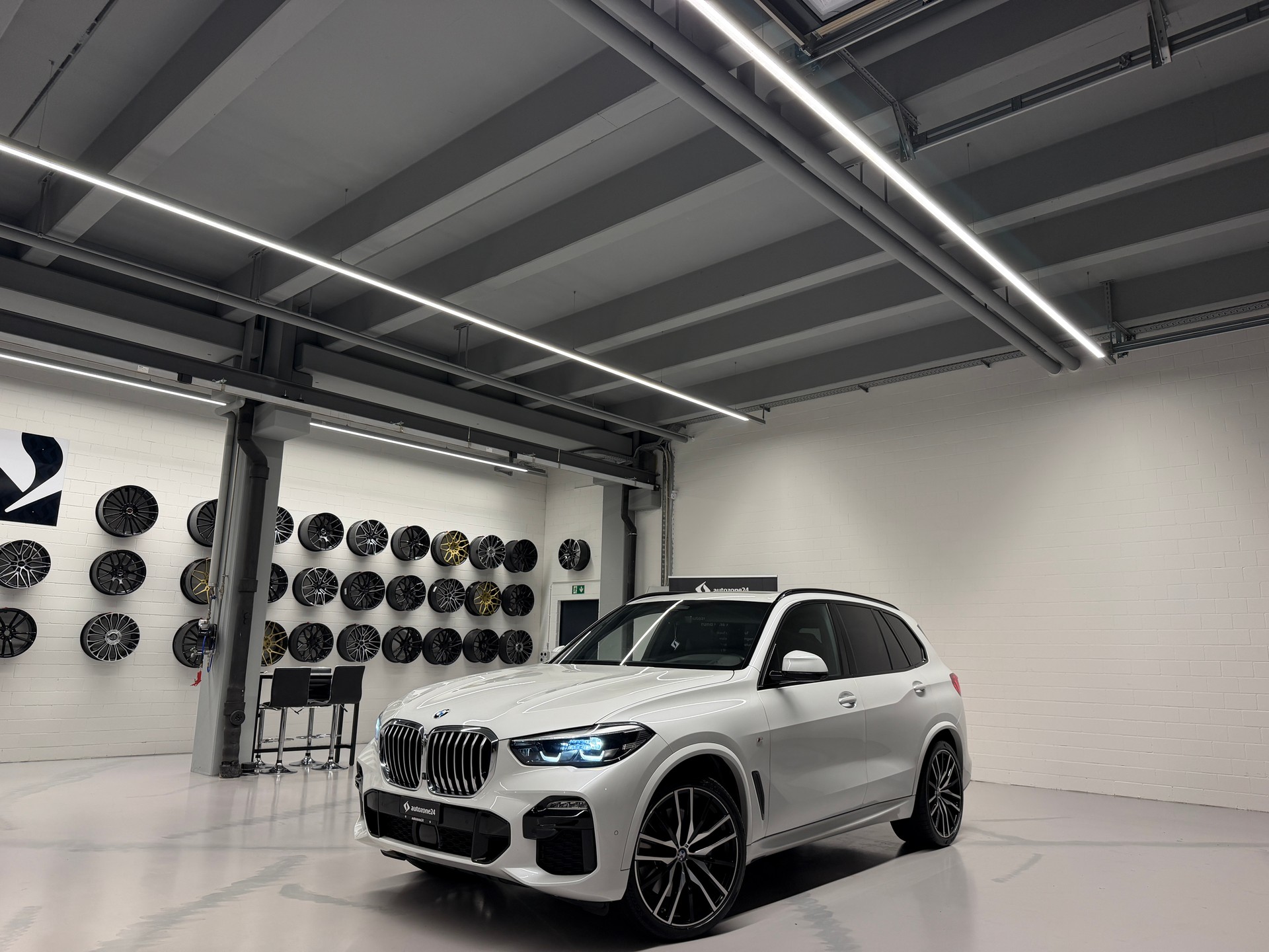 BMW X5 30d xDrive SAG *M Sport*CH-Auto*Harman/Kardon*AHK*Standheizung*Garantie-image-8