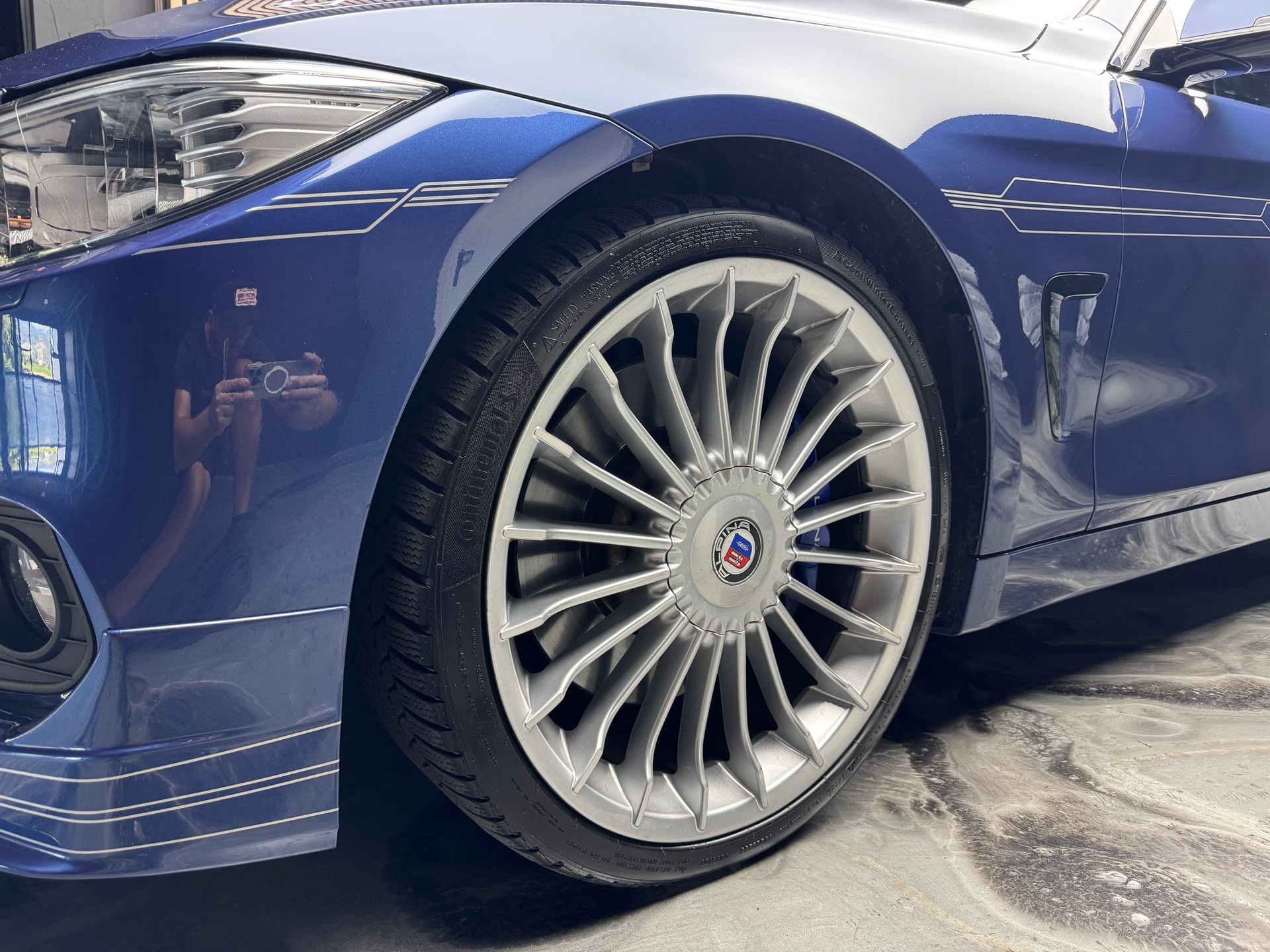 BMW-ALPINA B4 BiTurbo Coupé 3.0 xDrive Switch-Tronic-showroom-element-1