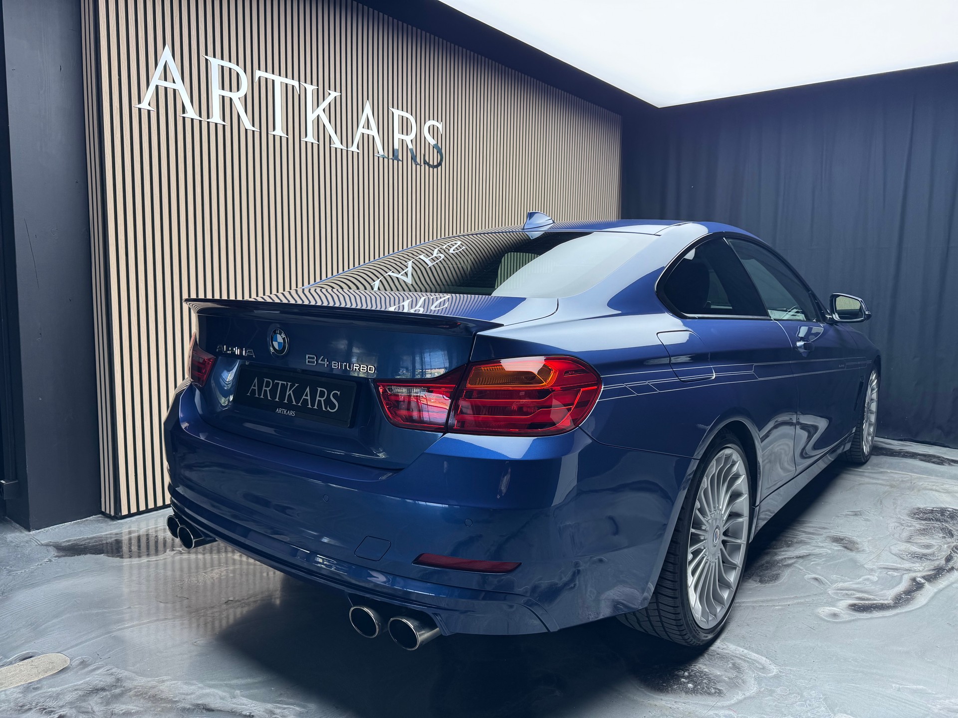 BMW-ALPINA B4 BiTurbo Coupé 3.0 xDrive Switch-Tronic-showroom-element-2