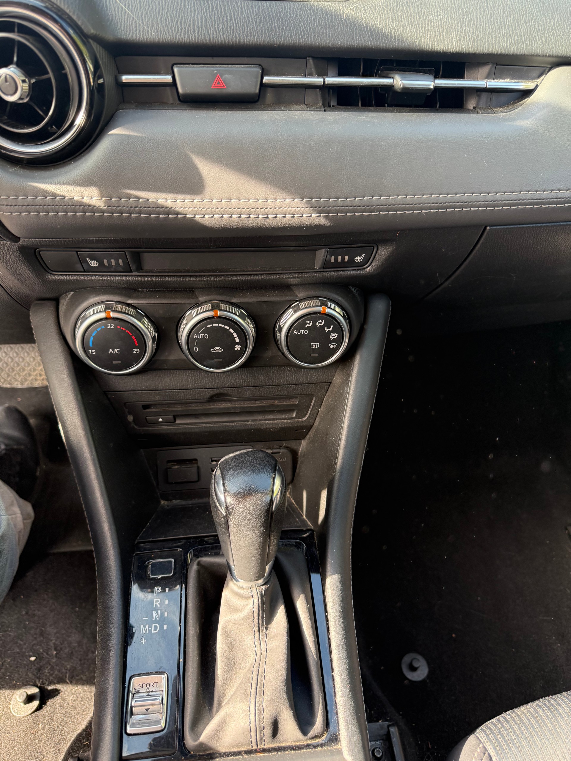 MAZDA CX-3 SKYACTIV-G 150 Revolution AWD Automat-image-13