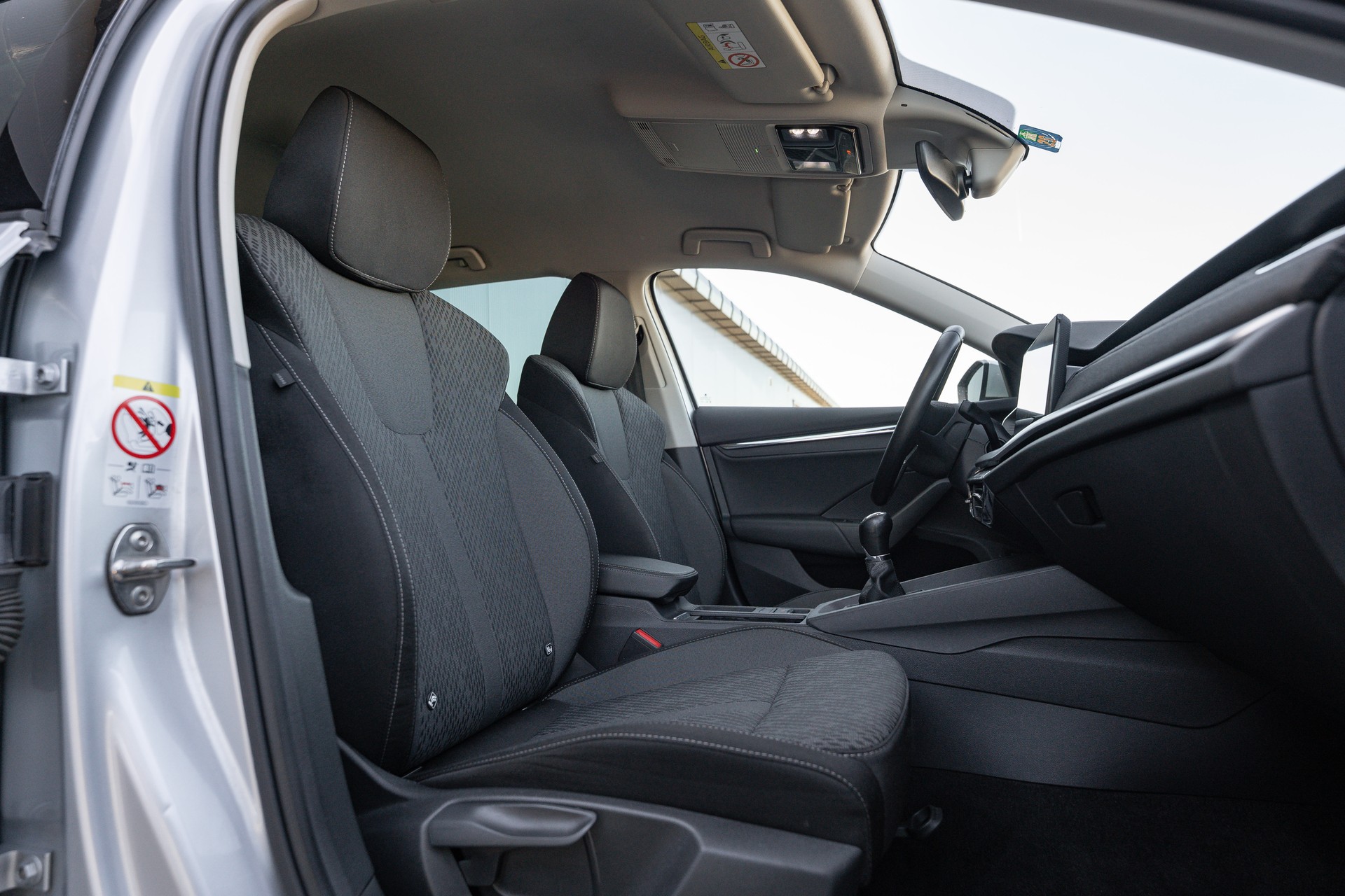 SKODA Octavia Combi 1.5 TSI ACT EVO Ambition-image-10