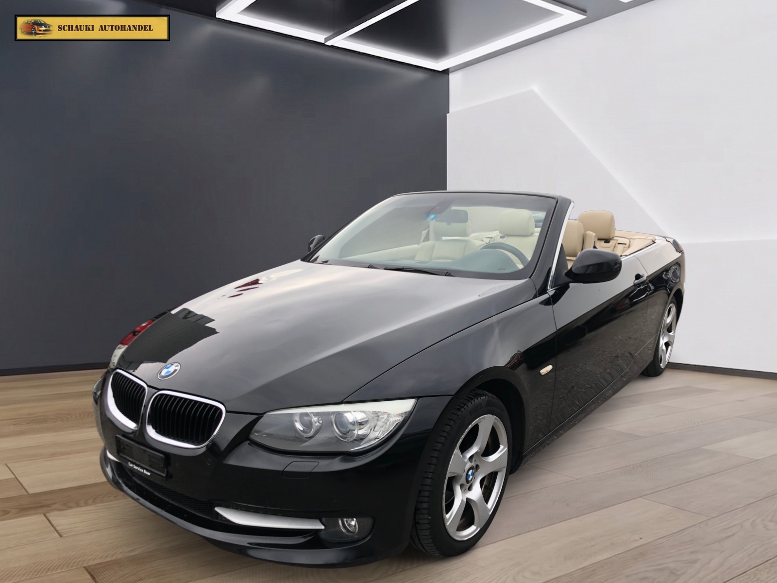 BMW 320i Cabriolet-showroom-element-1