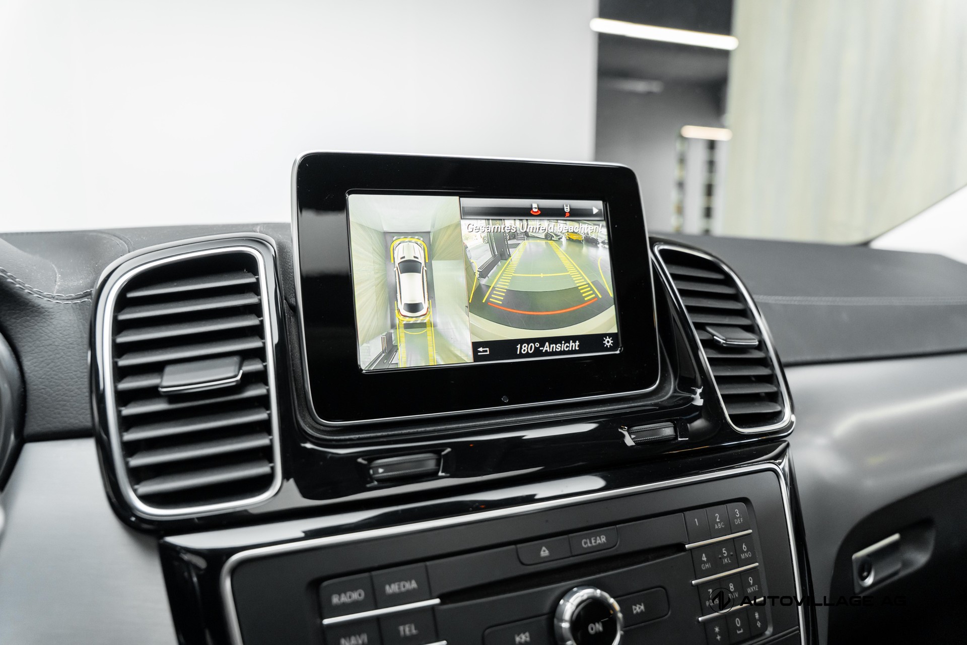 MERCEDES-BENZ GLE Coupé 400 4Matic 9G-Tronic-image-10