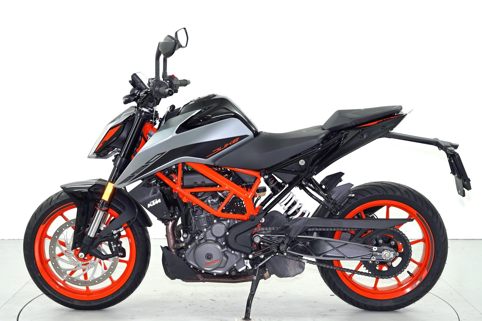 KTM 390 Duke ABS-image-4
