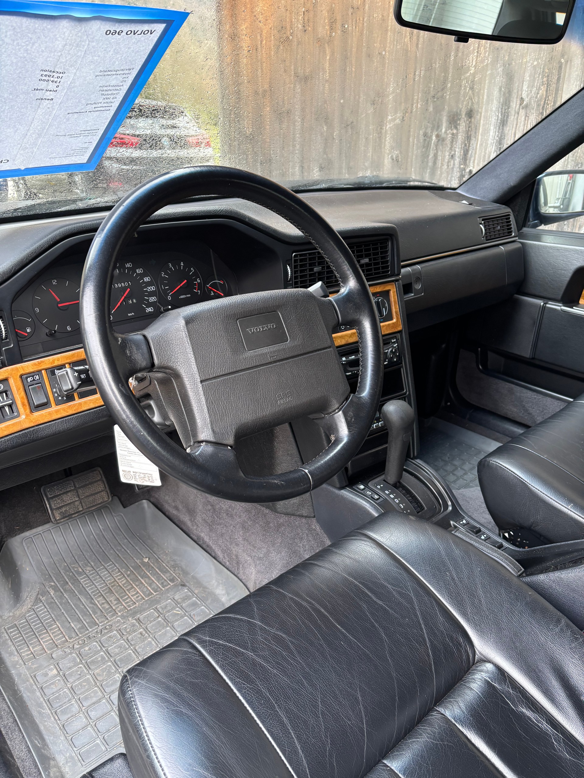 VOLVO 960-image-10