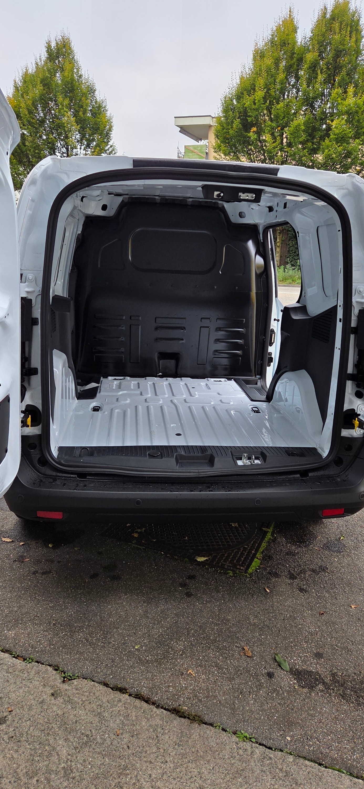 FORD Transit Courier Van 1.5 EcoBlue Trend-showroom-element-3