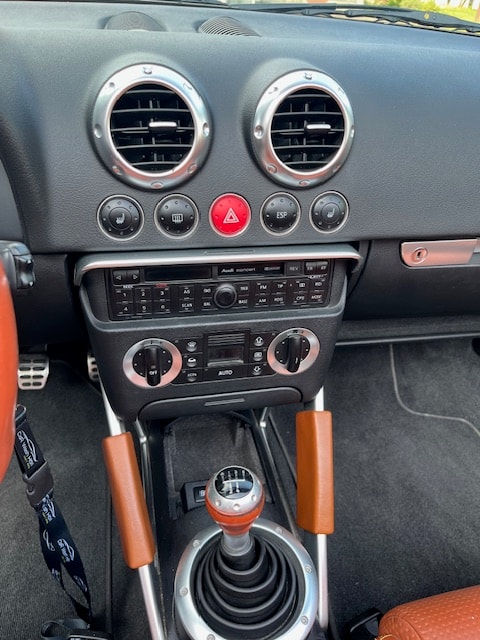 AUDI TT Roadster 1.8 T-image-12