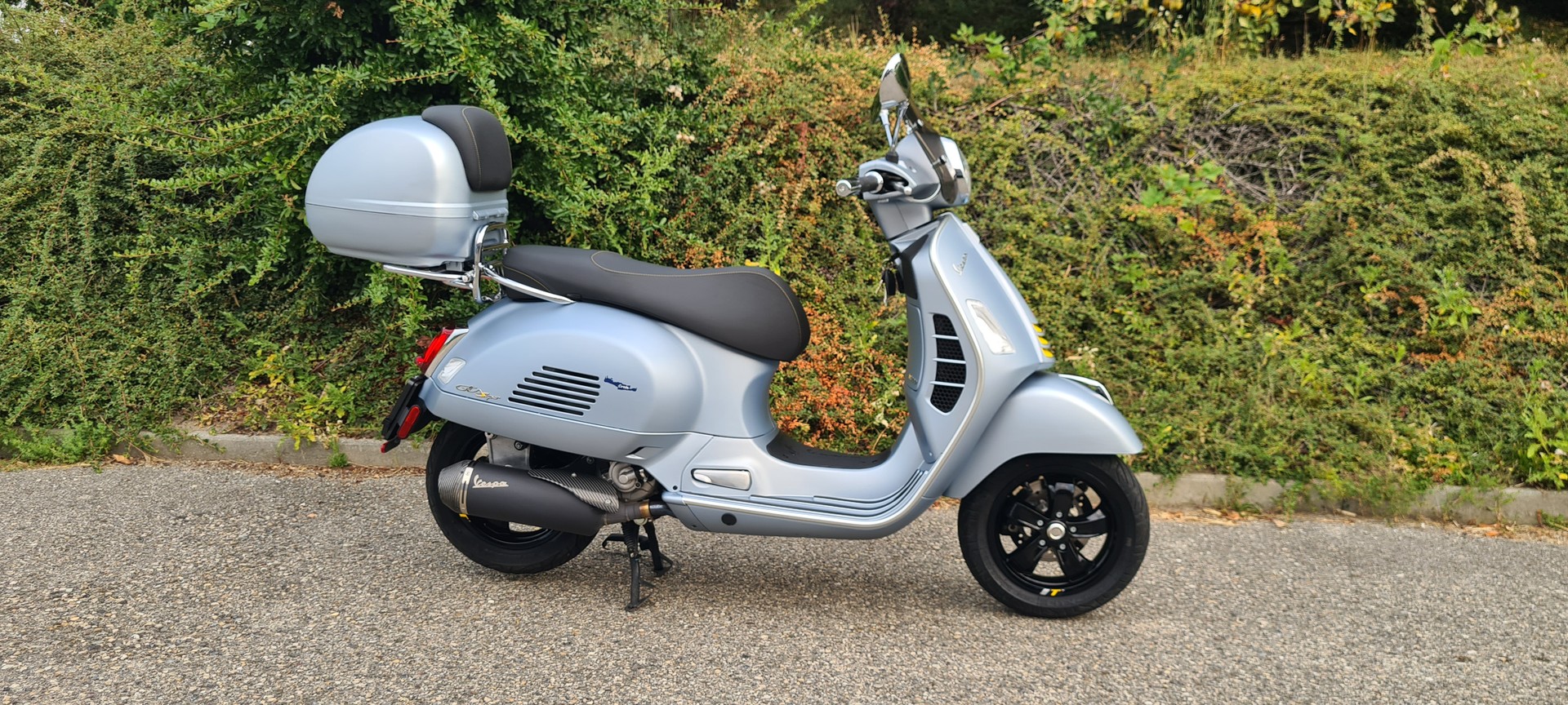 PIAGGIO Vespa GTS 300 Super Tech ABS-image-2