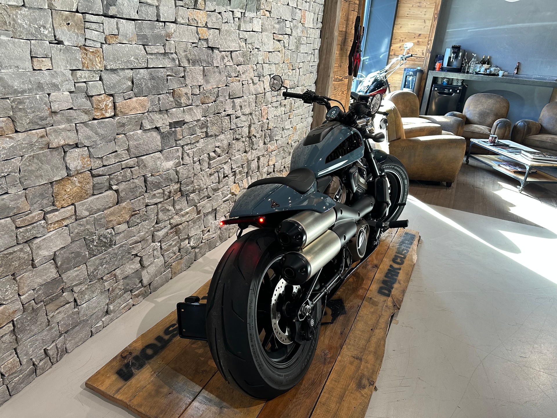 HARLEY-DAVIDSON Sportster S 1250-image-2
