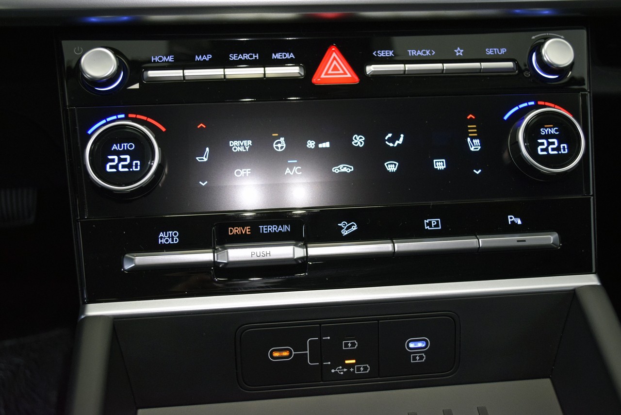 HYUNDAI Santa Fe 1.6 T-GDi HEV Origo 5P-image-11