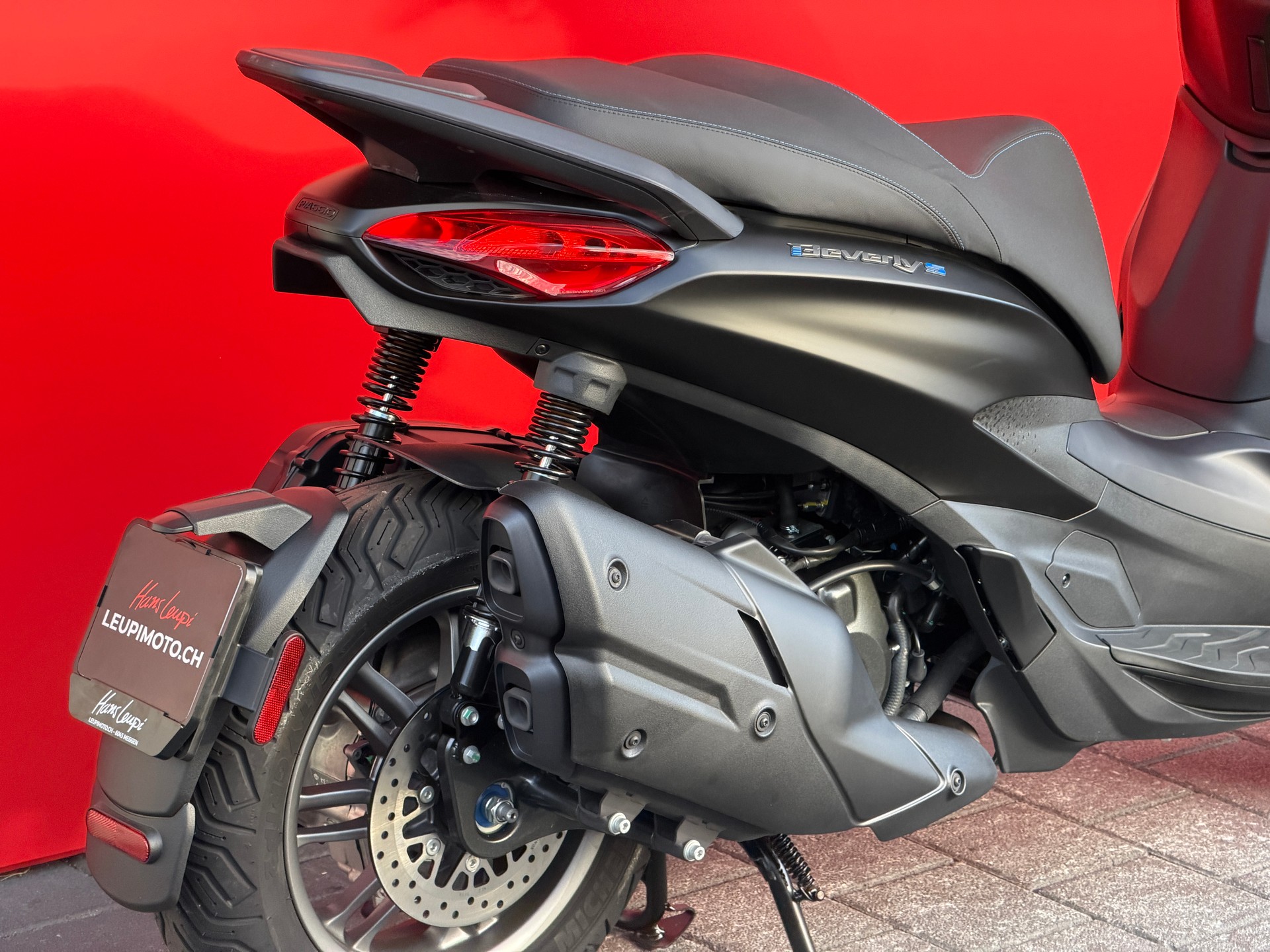PIAGGIO Beverly 400 Sport E5+-image-7