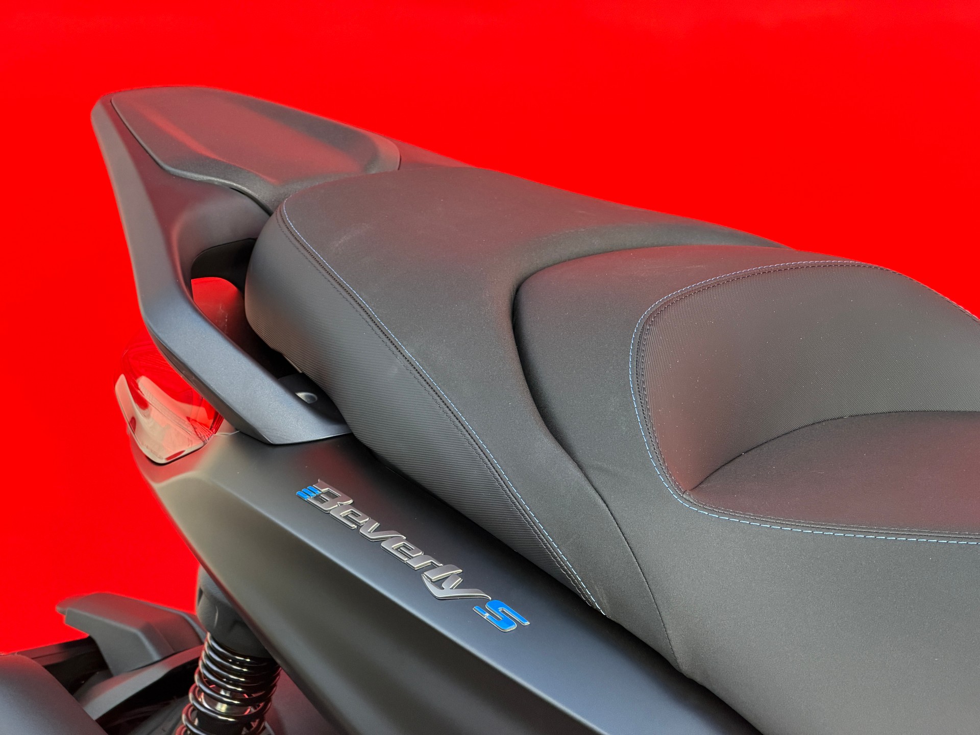 PIAGGIO Beverly 400 Sport E5+-image-10