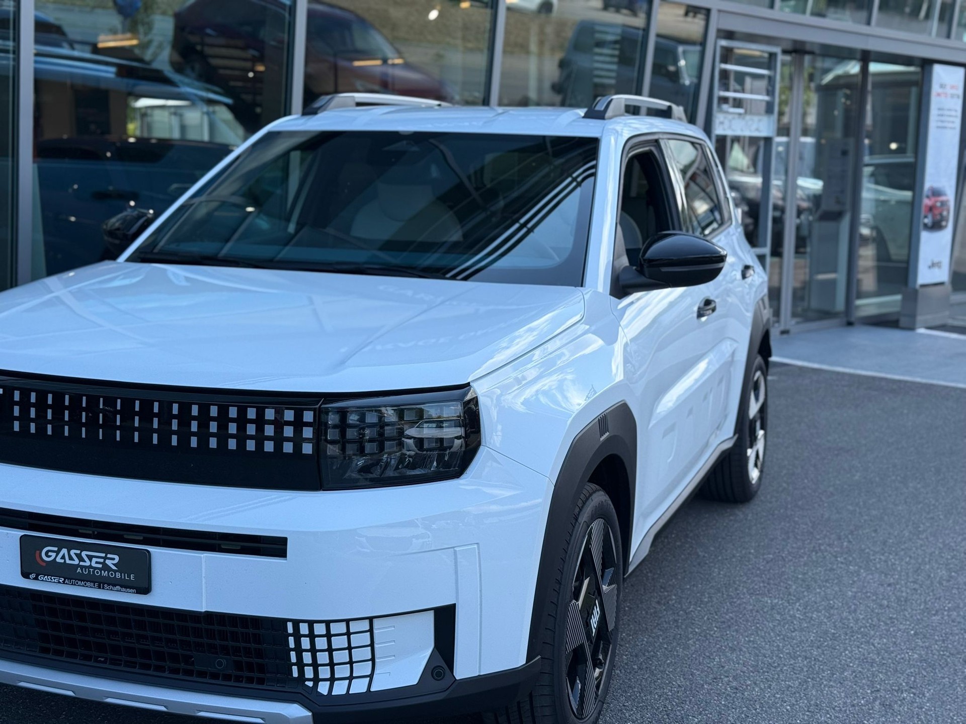 FIAT Grande Panda MHEV La Prima-showroom-element-3