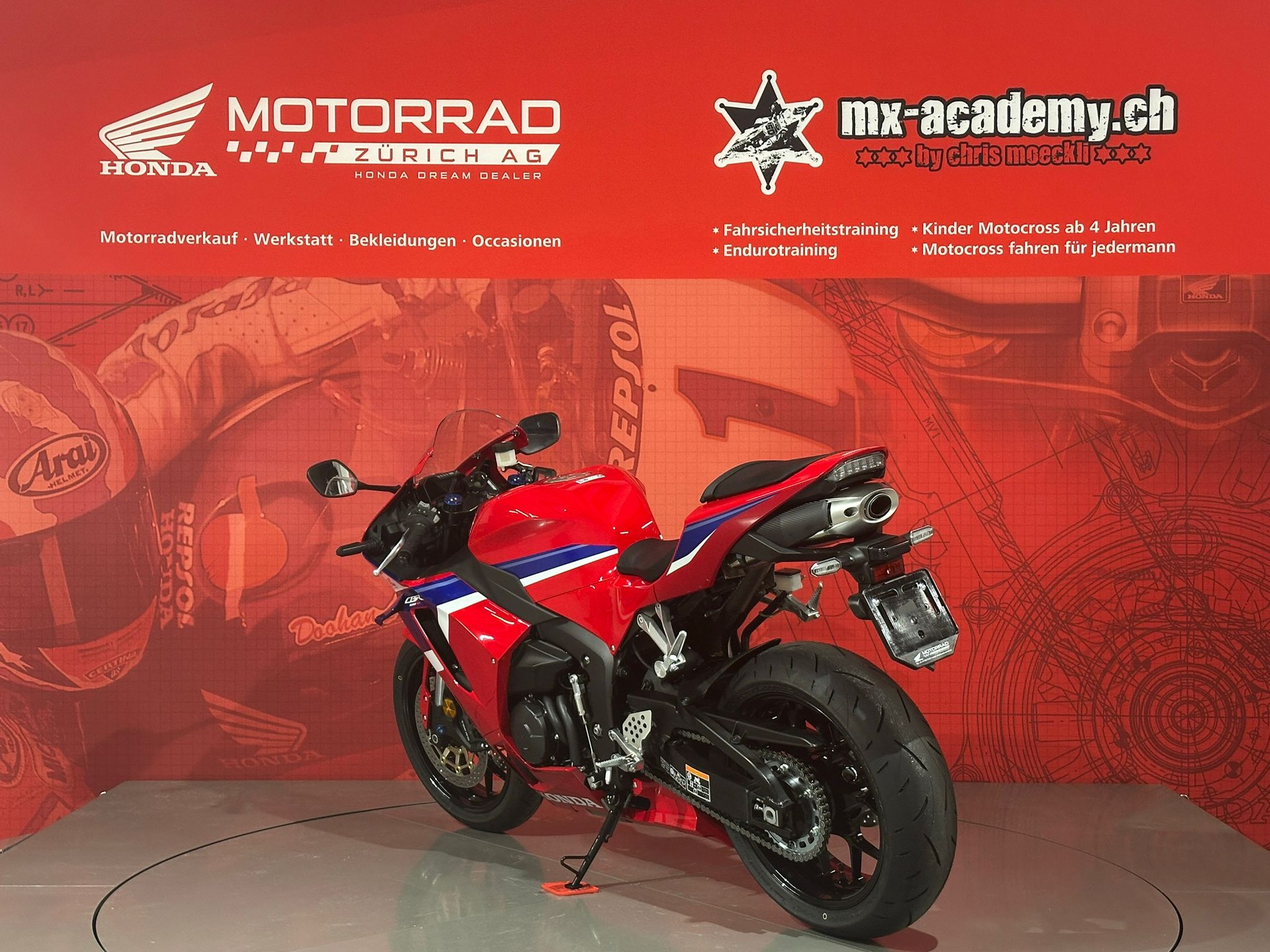 HONDA CBR 600 RR **Grand Prix Red**DEMO-BIKE-showroom-element-2