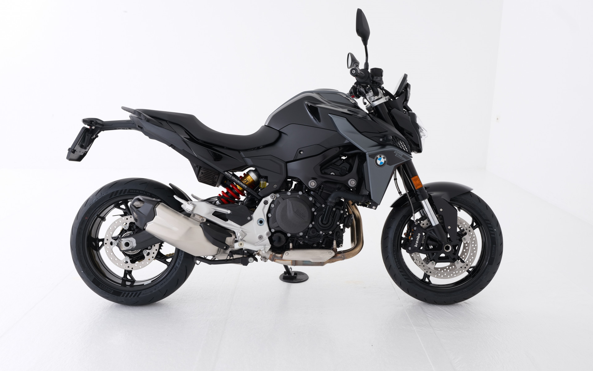 BMW F 900 R A2 Triple Black-image-0