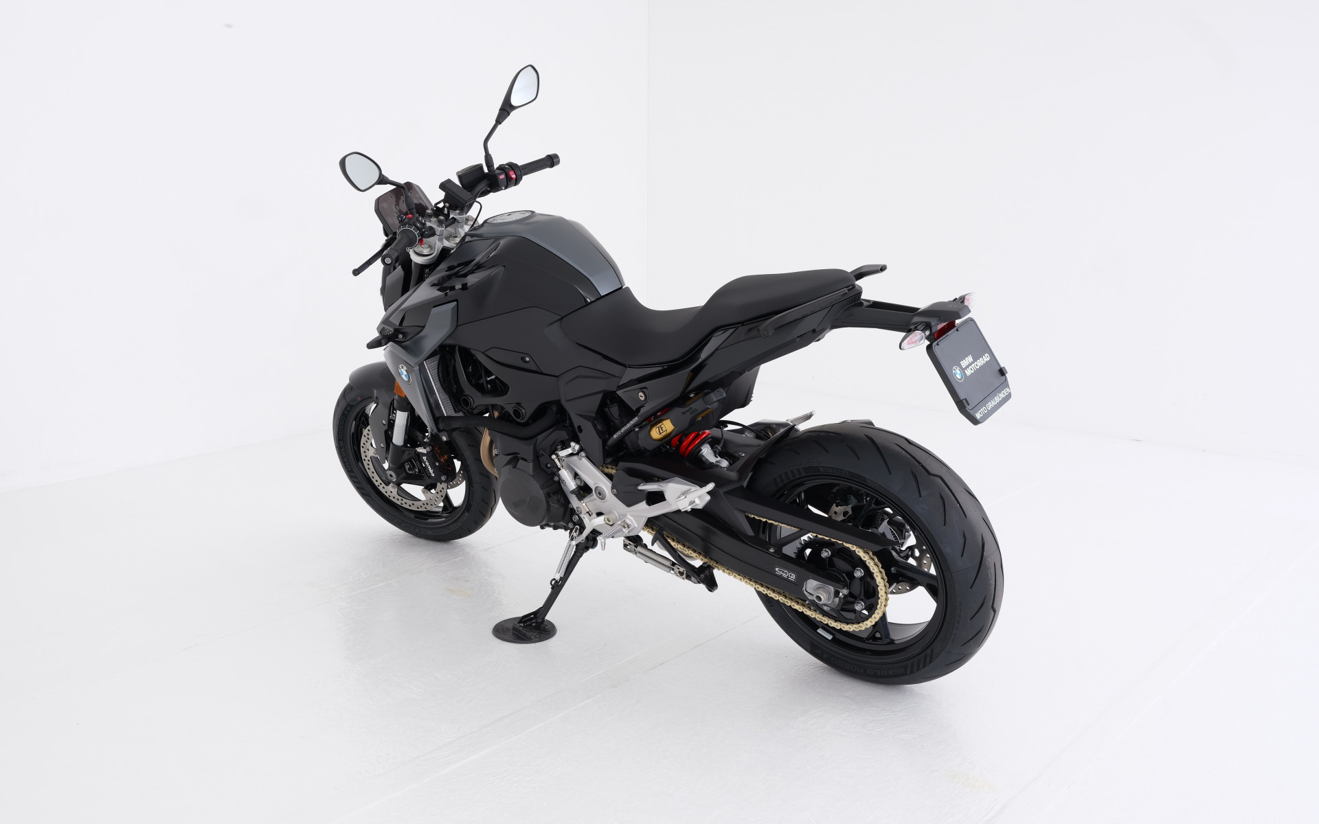 BMW F 900 R A2 Triple Black-image-2