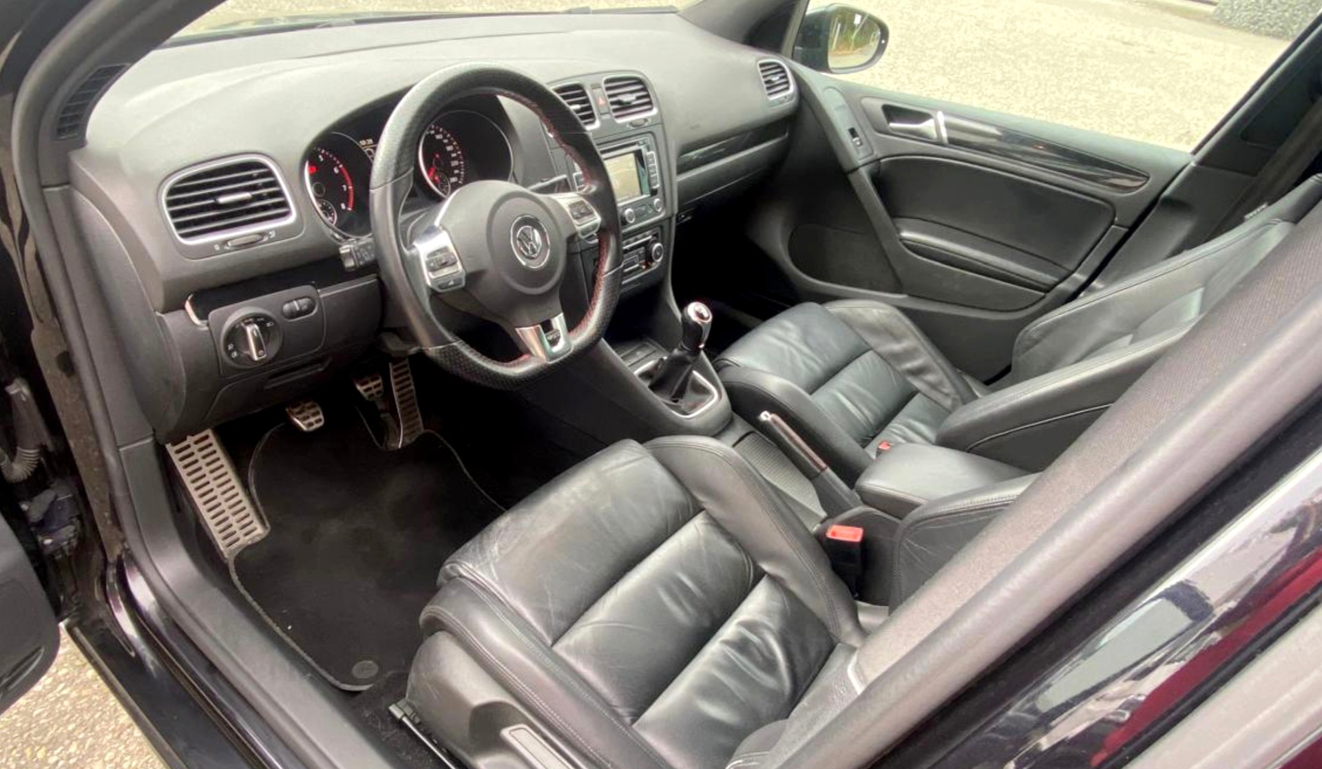 VW Golf 2.0 TSI GTI-image-9