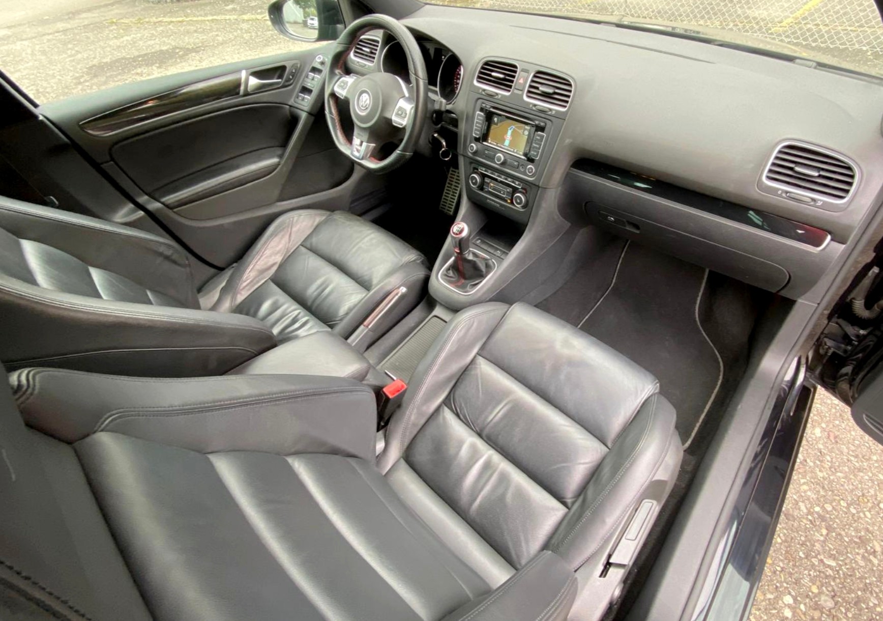 VW Golf 2.0 TSI GTI-image-10