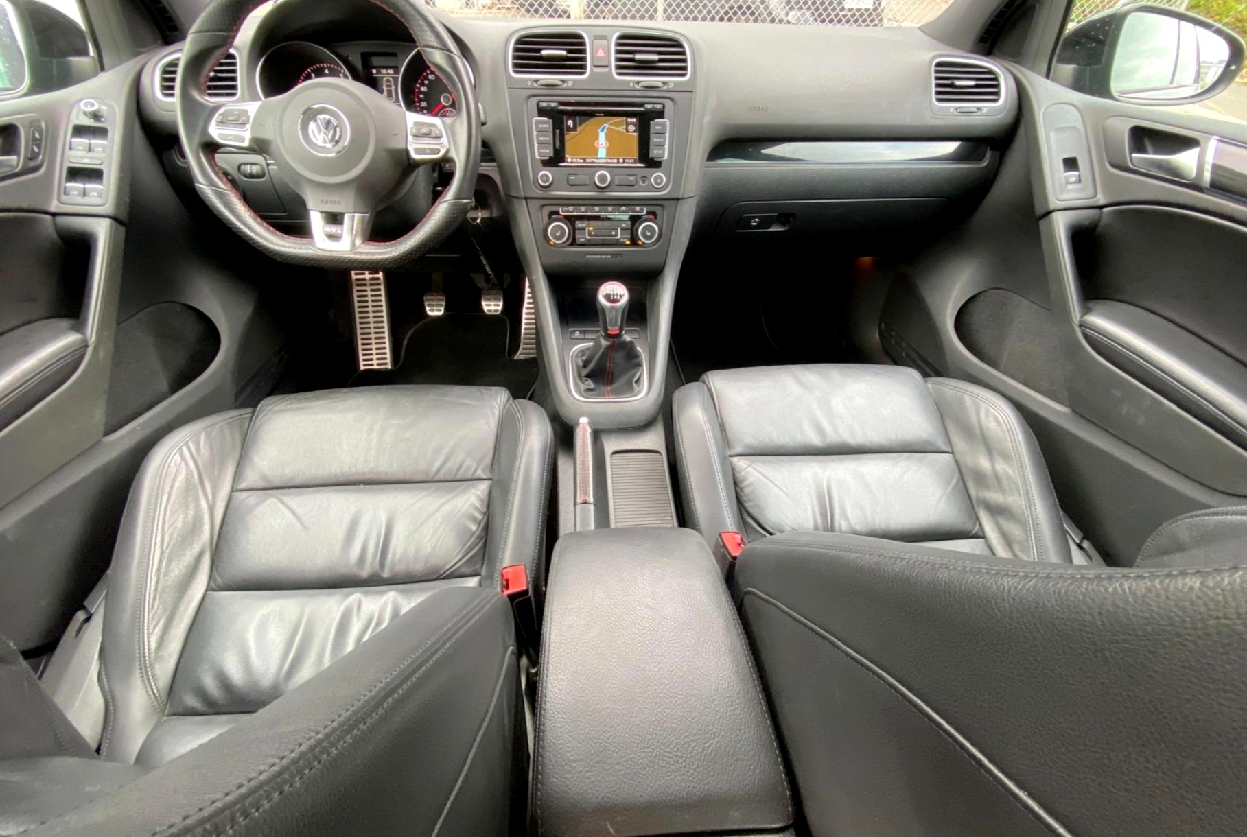 VW Golf 2.0 TSI GTI-image-7