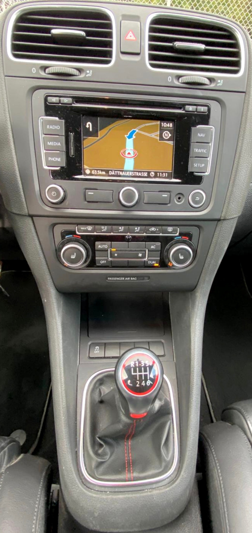 VW Golf 2.0 TSI GTI-image-8