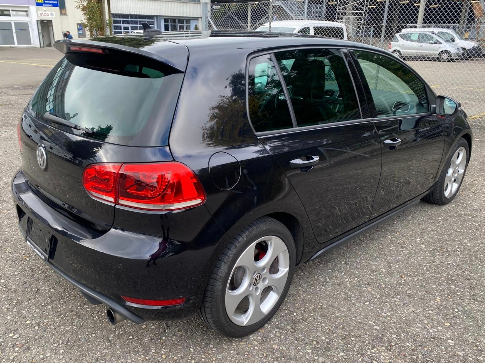 VW Golf 2.0 TSI GTI-image-3