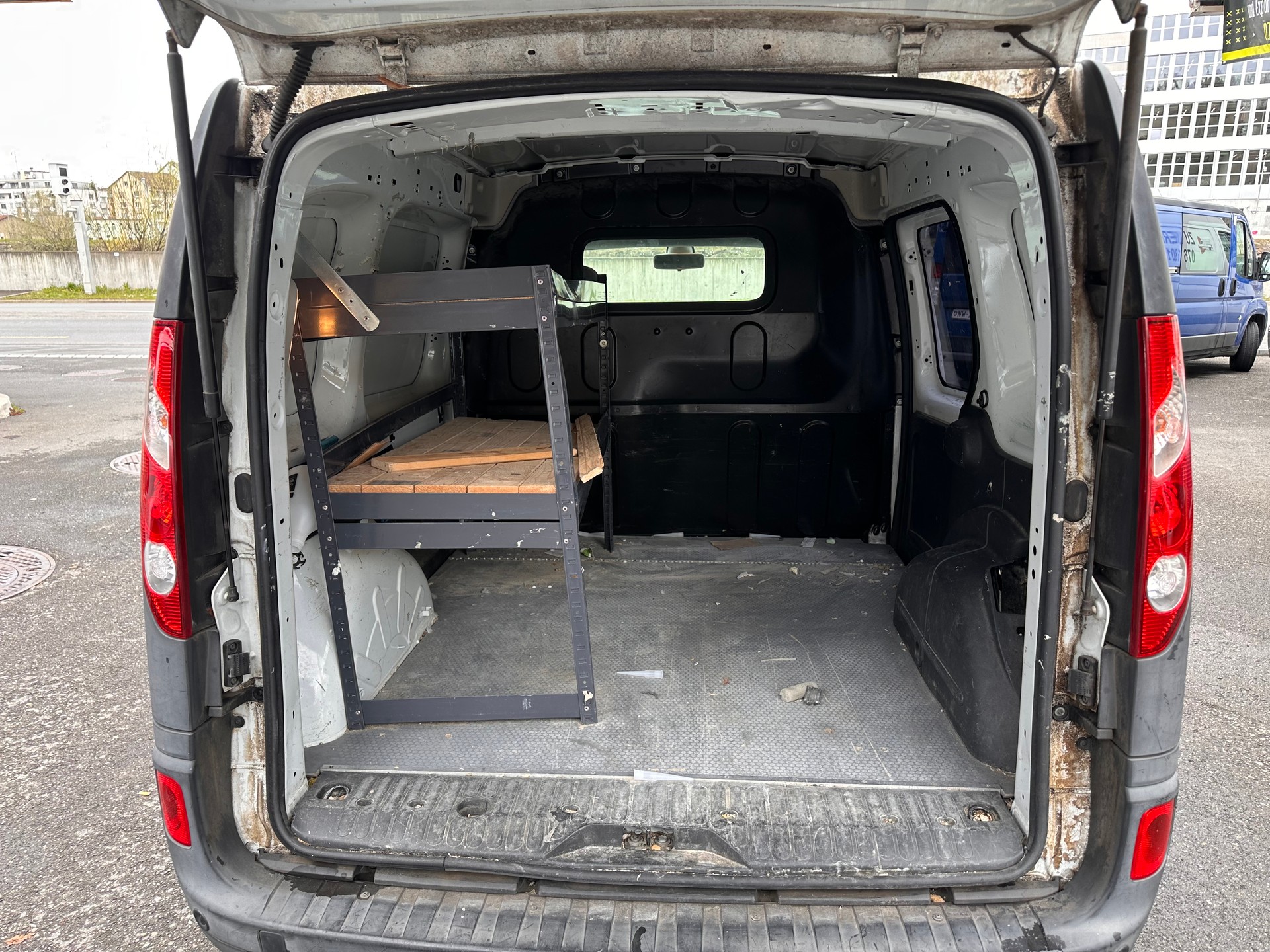 RENAULT Kangoo dCi90-image-9