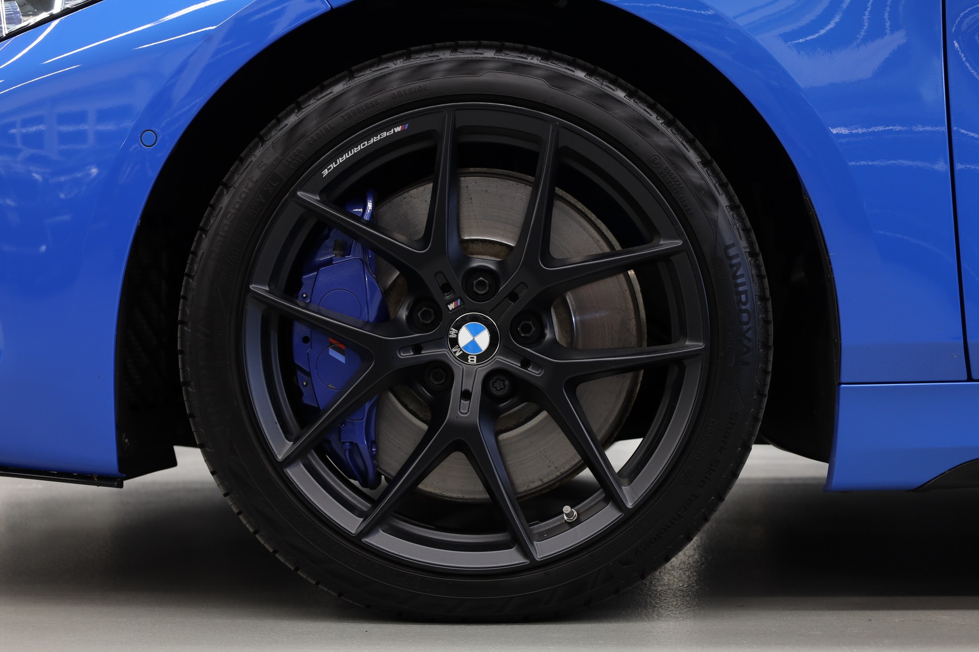 BMW M135i xDrive-image-12