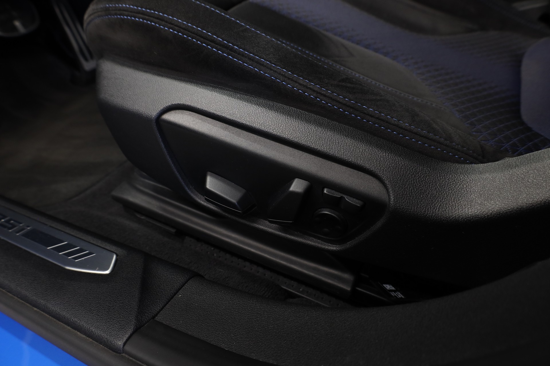 BMW M135i xDrive-image-24