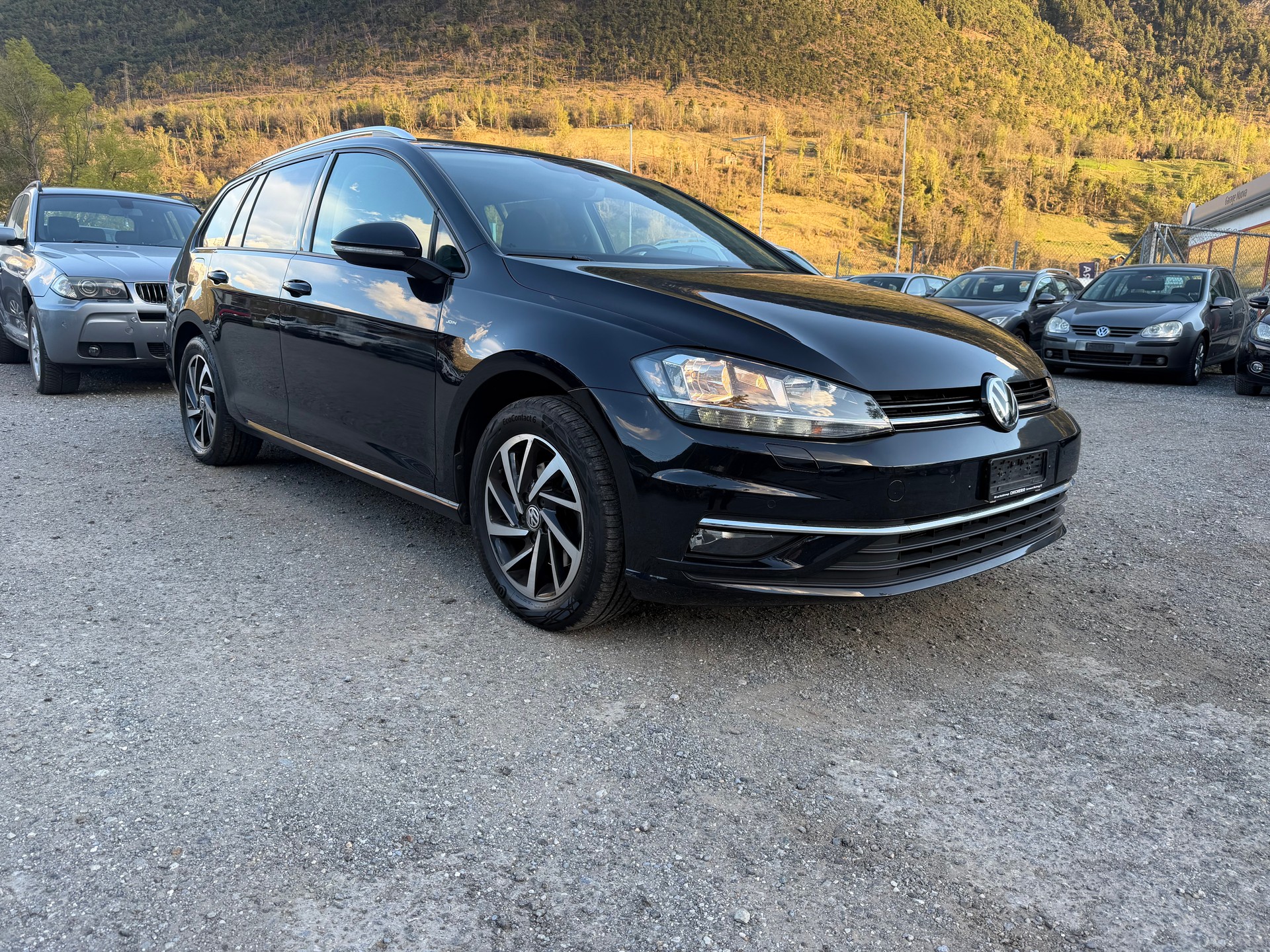 VW Golf 7 1.6 tdi-showroom-element-3