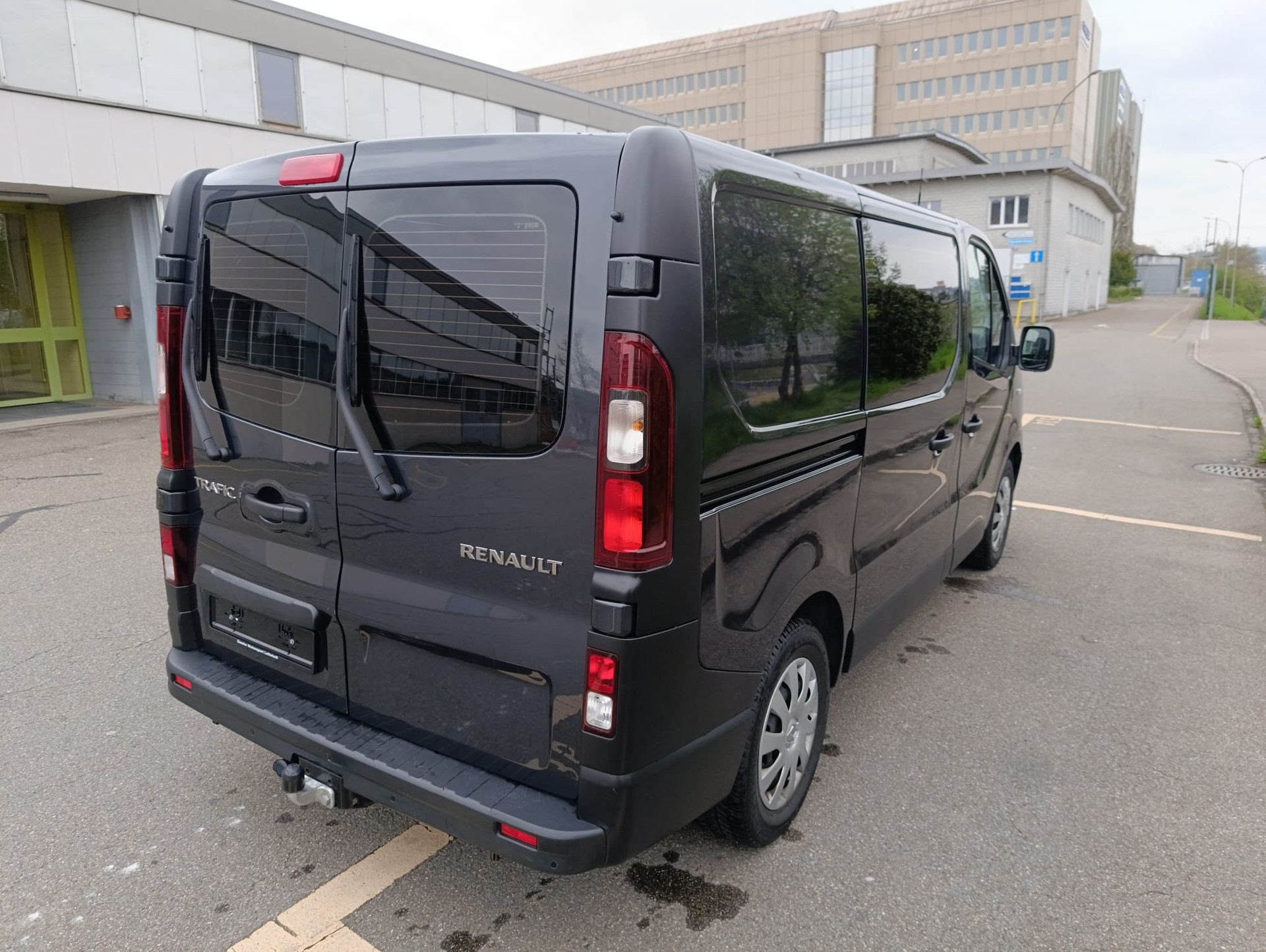 RENAULT Trafic dCi145-image-6