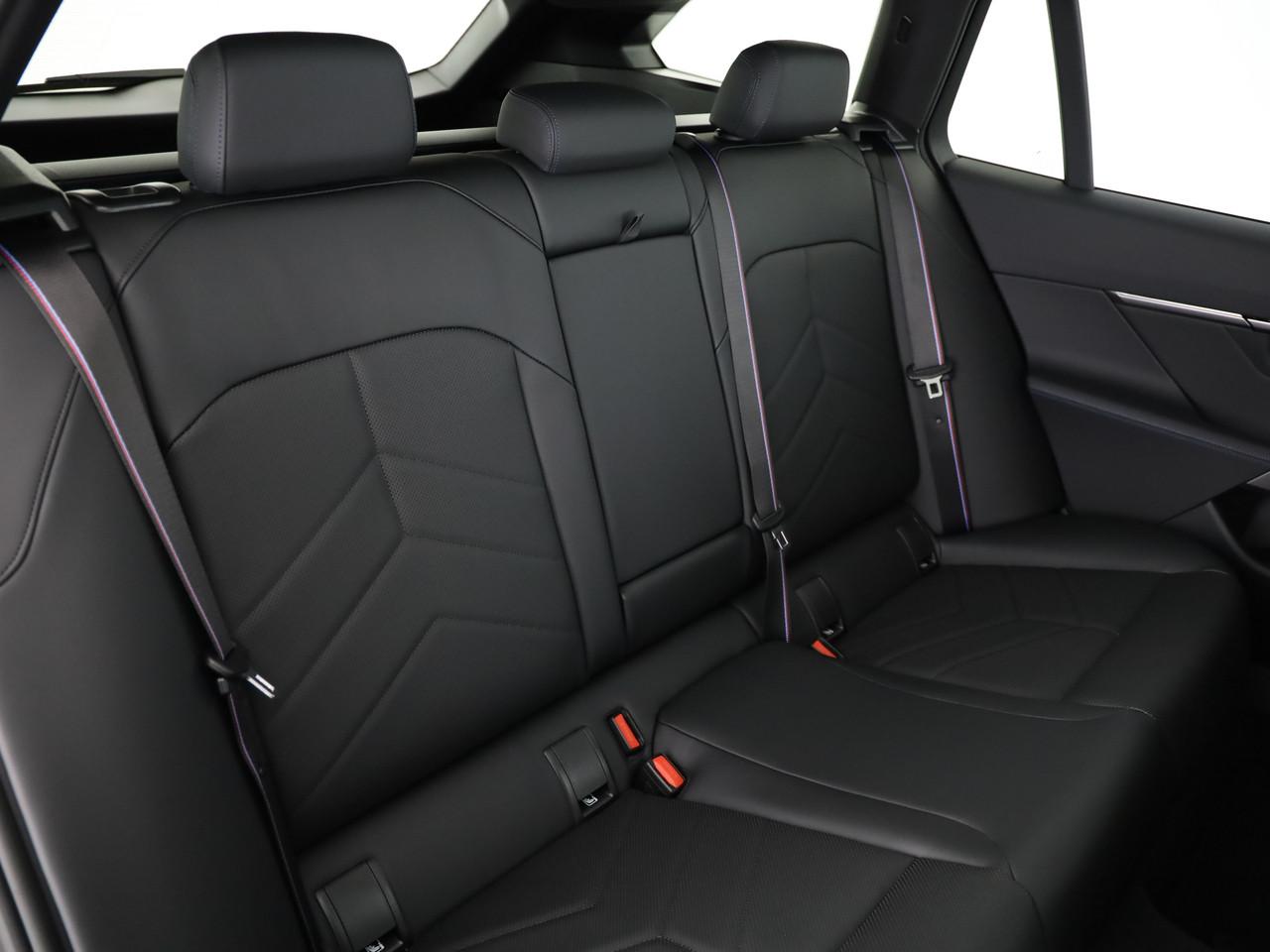 BMW i5 xDrive40 Tour. M Sport-image-25