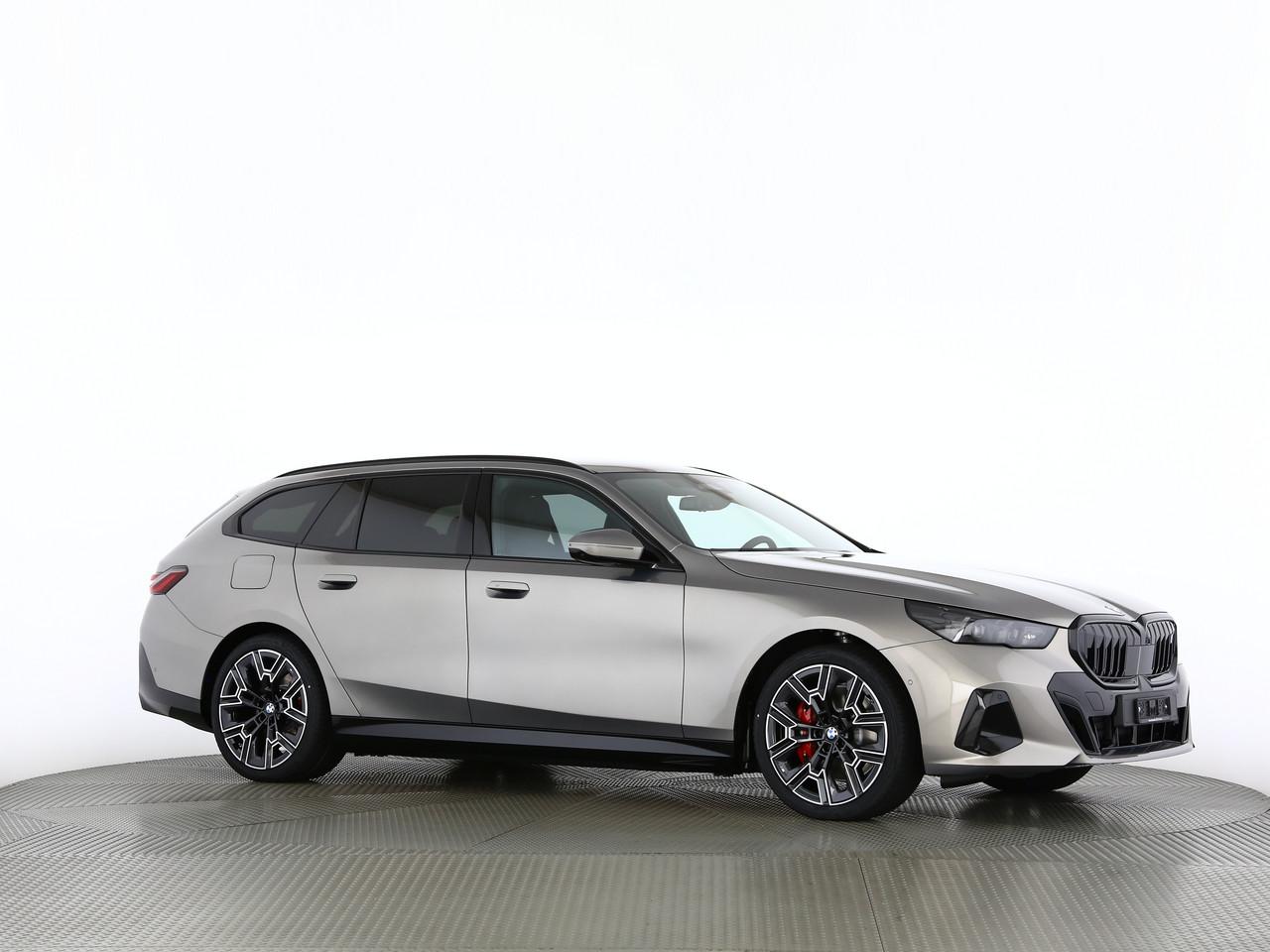 BMW i5 xDrive40 Touring-image-19