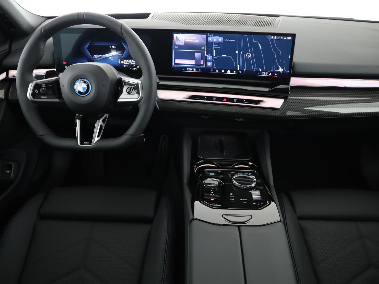 BMW i5 xDrive40 Touring-image-26