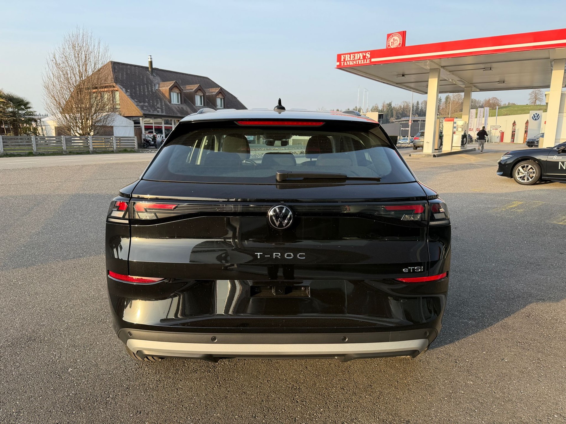 VW T-Roc 1.5 eTSI mHEV Trend DSG-showroom-element-3