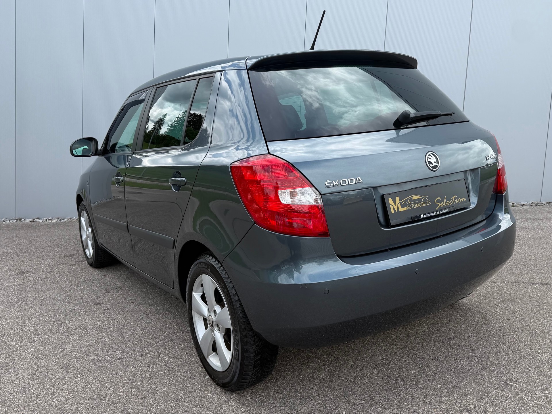 SKODA Fabia 1.2 TSI Ambition Plus-showroom-element-3