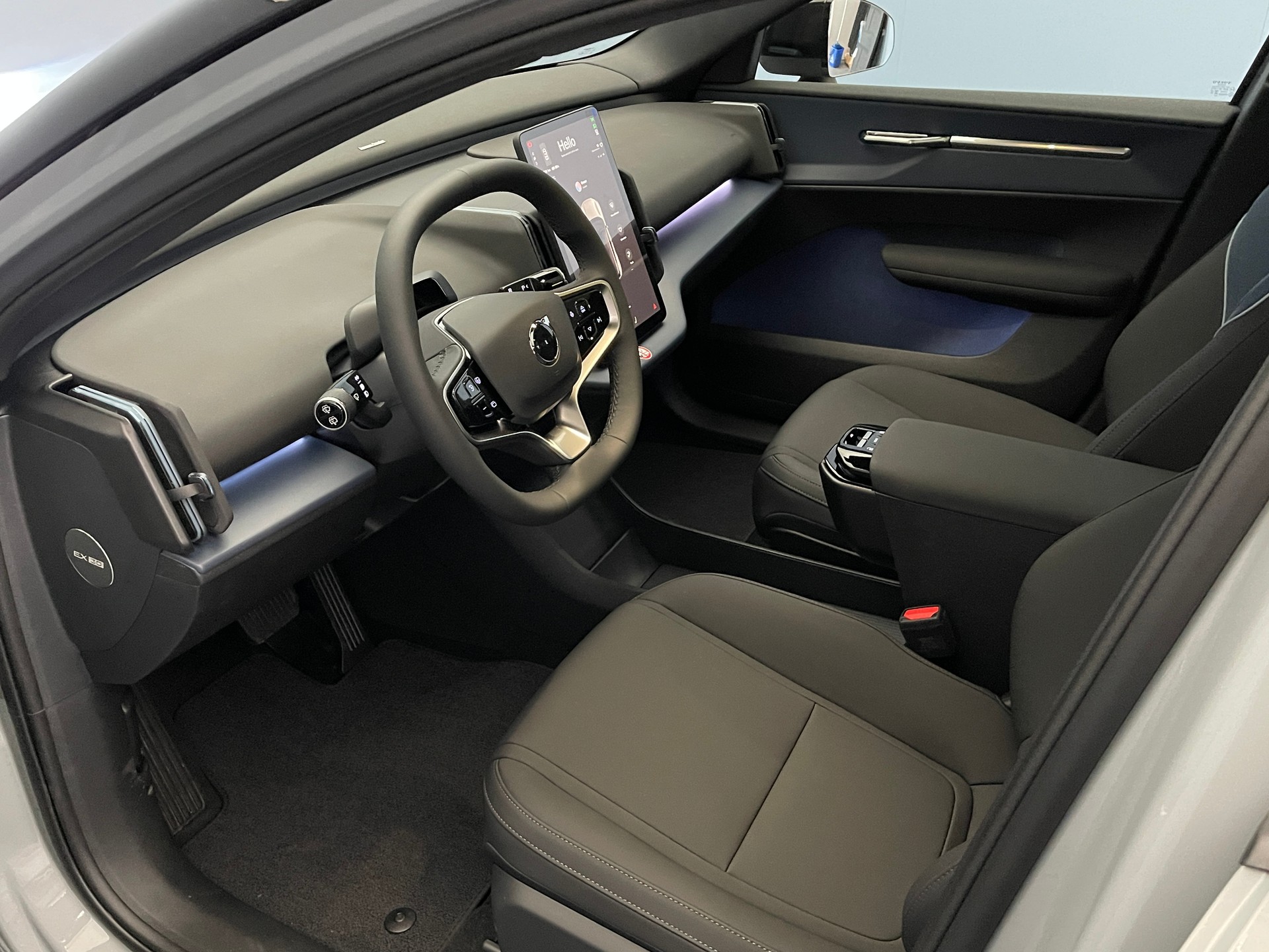 VOLVO EX30 CC E60 Twin Performance AWD-image-12