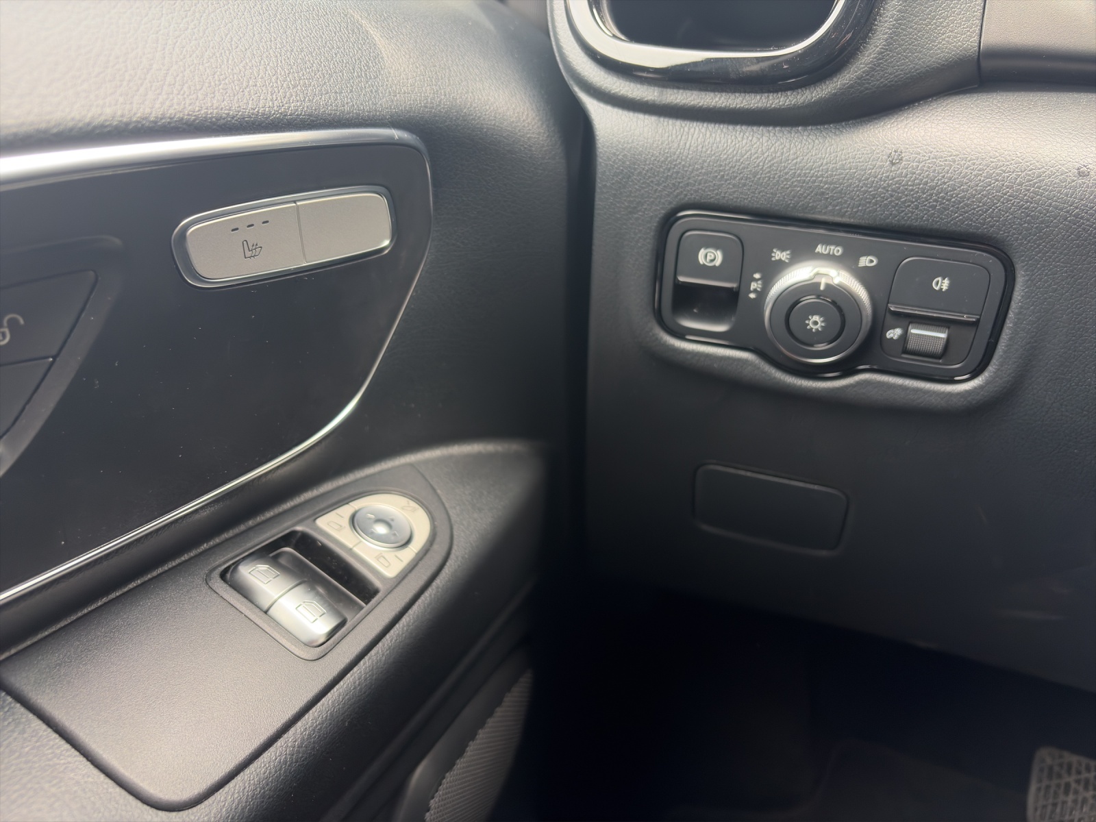 MERCEDES-BENZ Vito 116 CDI Lang Tourer Family 9G-Tronic 4M Select-image-11