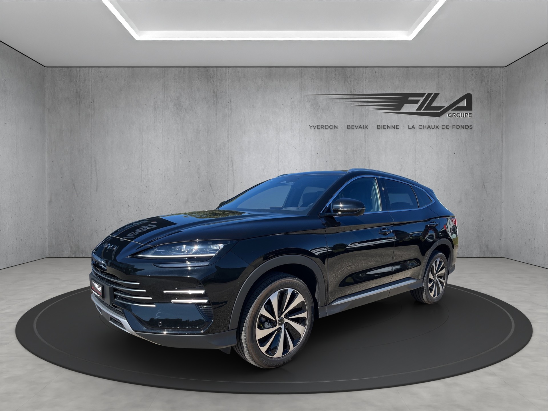 BYD Seal U DM-i Design AWD-showroom-element-1