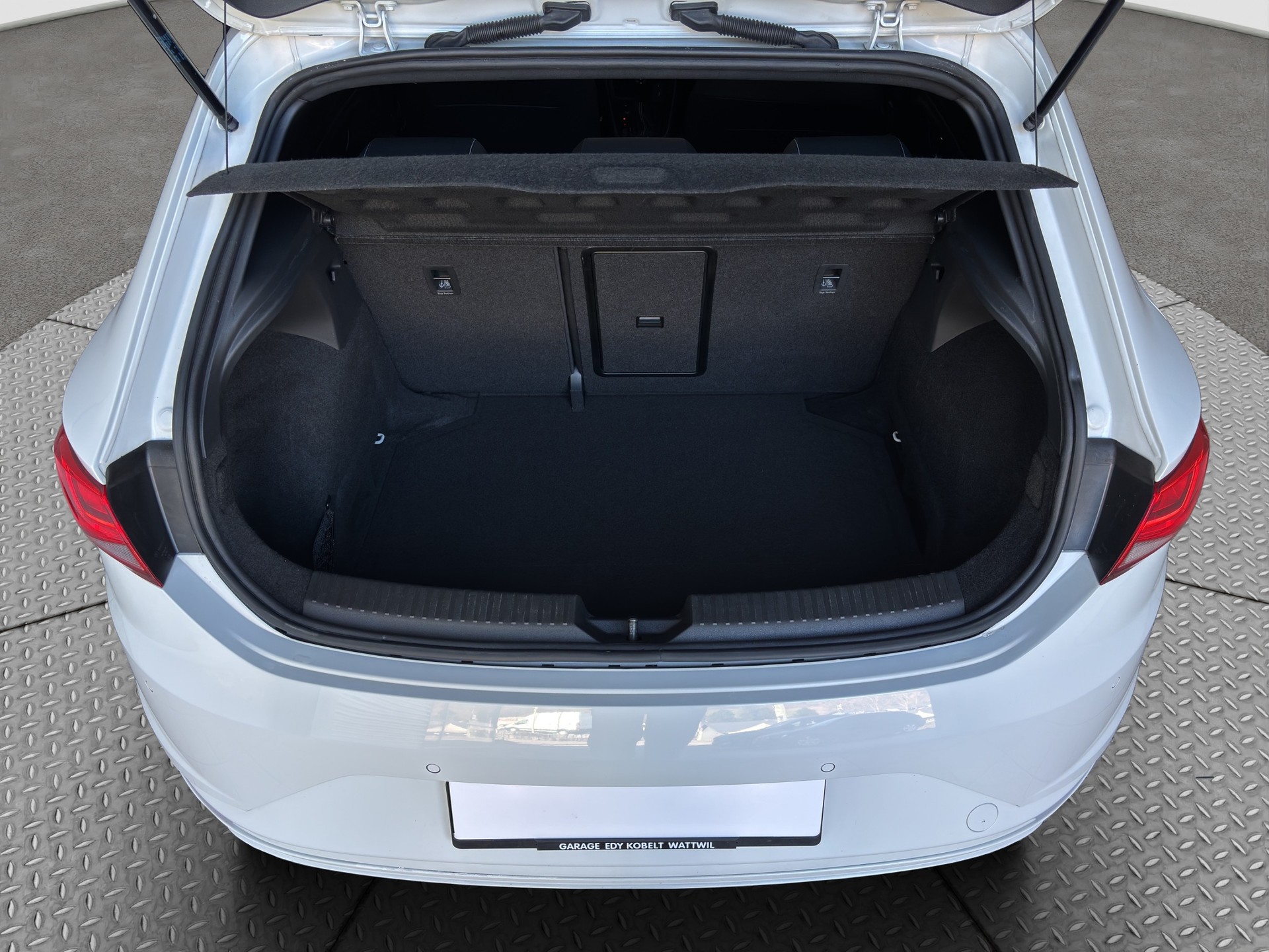 SEAT Leon 2.0 TSI Cupra 290 DSG-image-19
