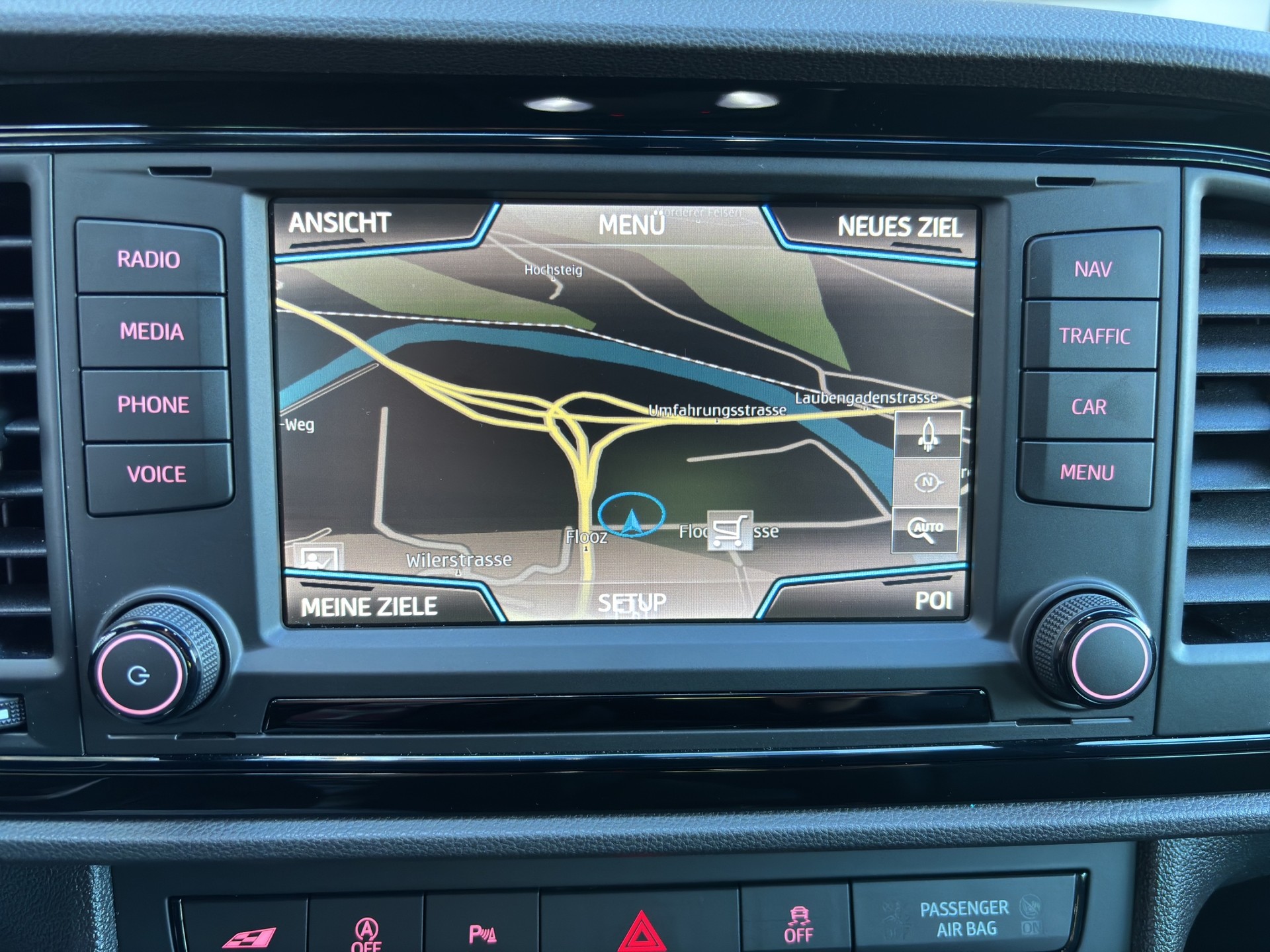 SEAT Leon 2.0 TSI Cupra 290 DSG-image-9