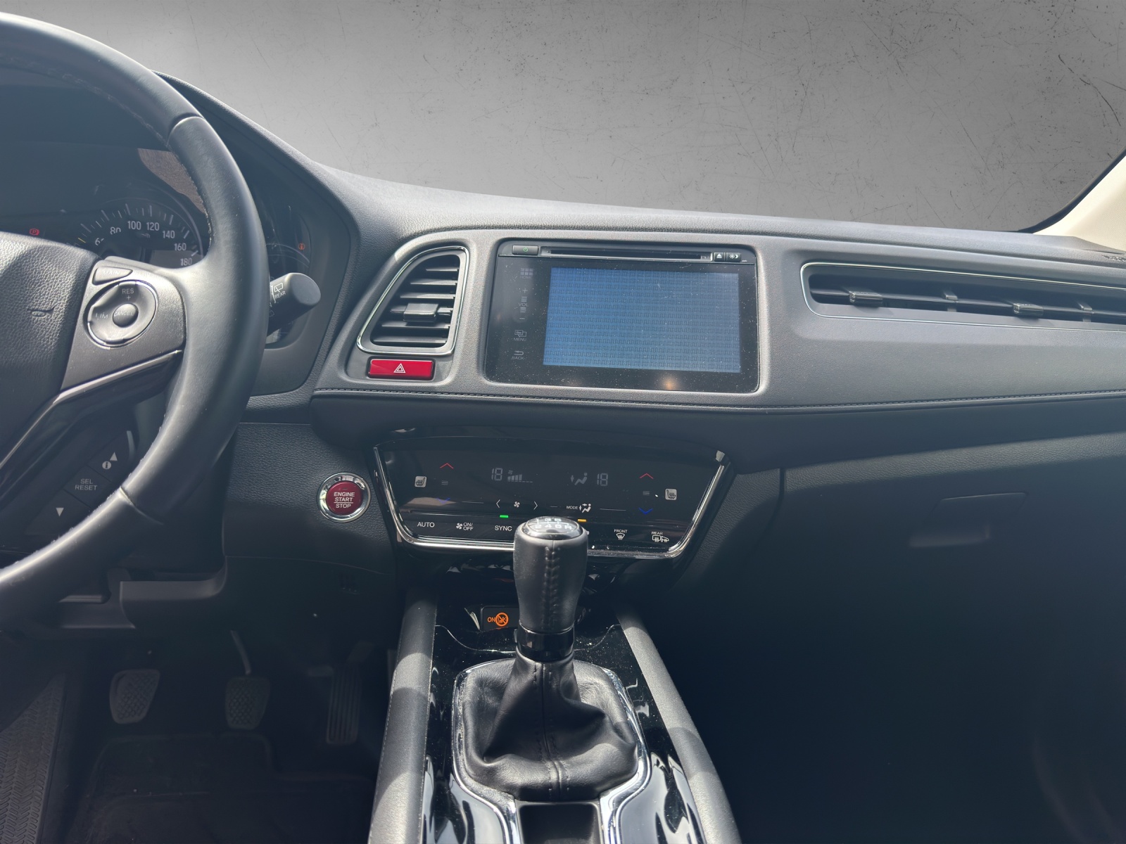 HONDA HR-V 1.6i-DTEC Executive-image-13