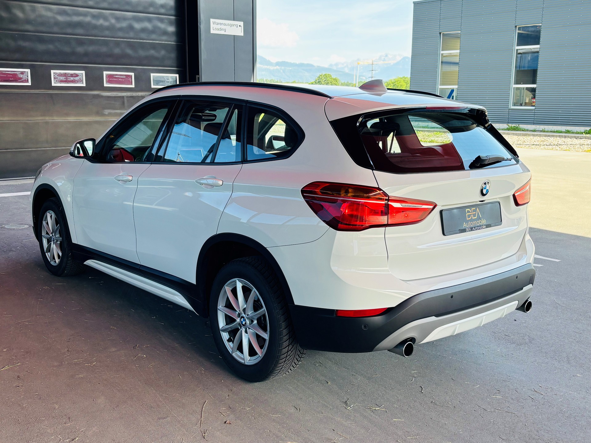 BMW X1 xDrive 20i xLine Steptronic-image-3