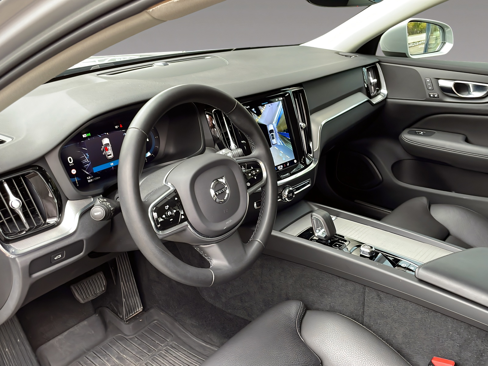 VOLVO V60 Cross Country 2.0 B4 Plus AWD-image-8