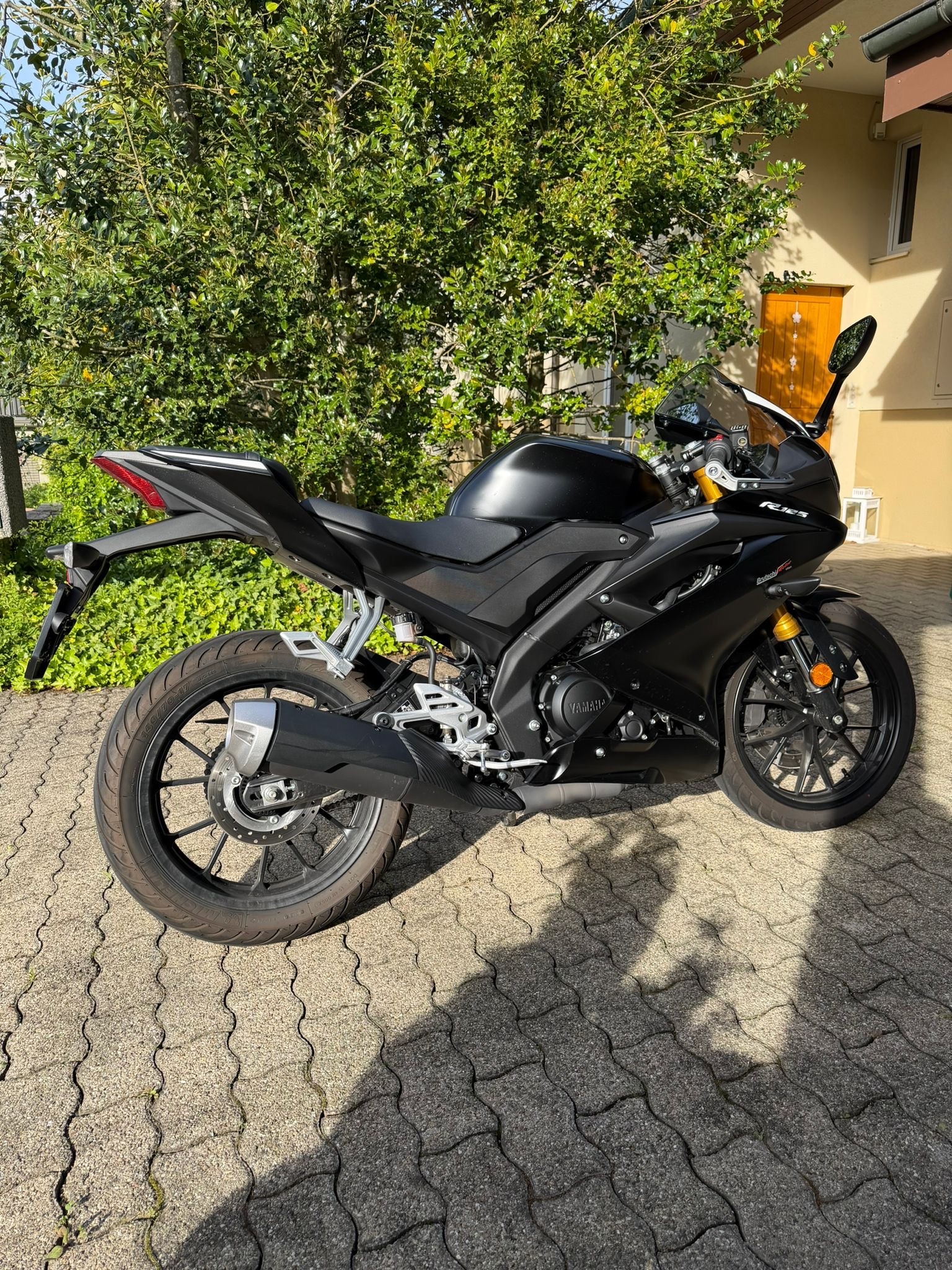 YAMAHA R 125-image-1