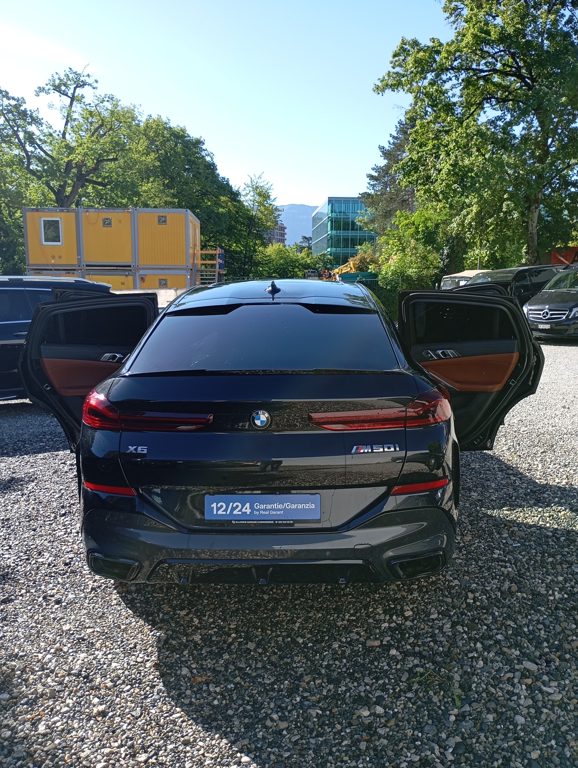 BMW X6 M50i-image-6