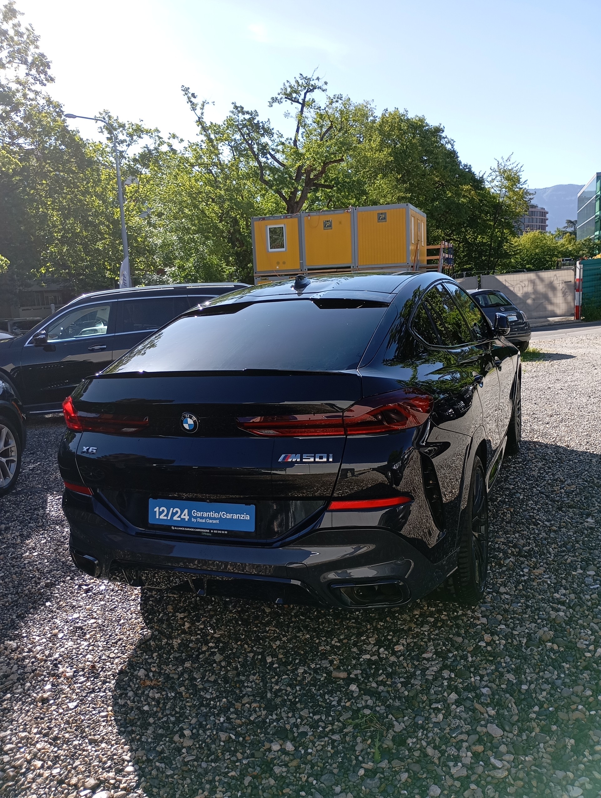 BMW X6 M50i-image-8