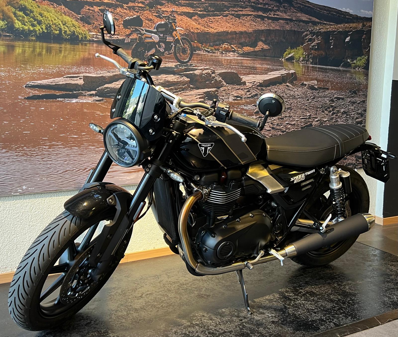 TRIUMPH Speed Twin 900-image-2