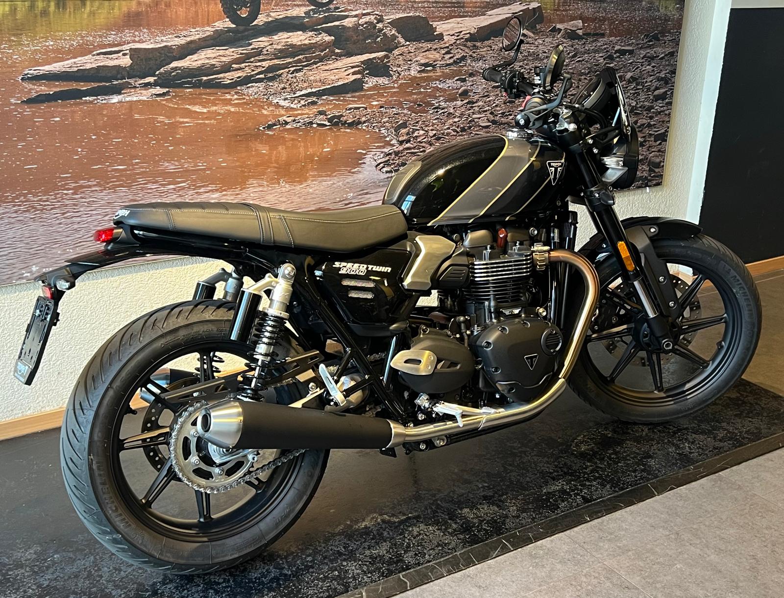 TRIUMPH Speed Twin 900-image-6