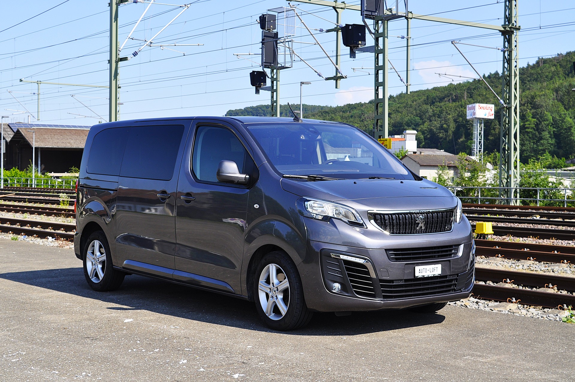 PEUGEOT Traveller 2.0 BlueHDi Active Standard EAT